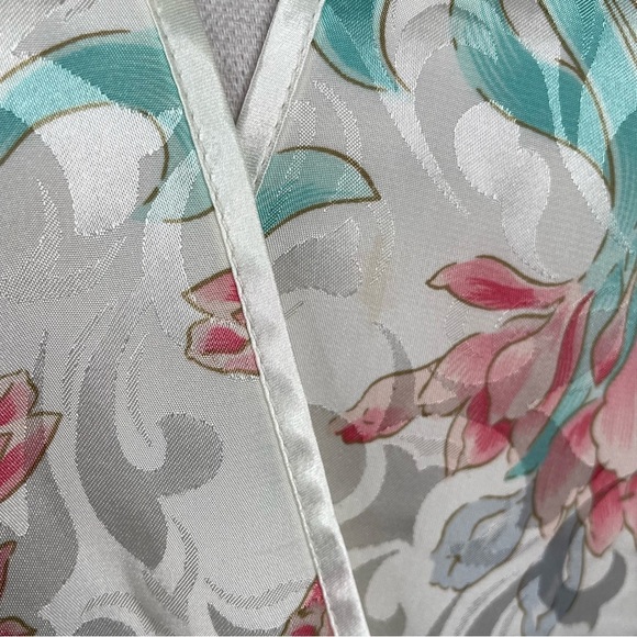Vintage 80s Ivory Based Pastel Pink Teal Silver Floral Print Satin Wrap Robe - Picture 8 of 10